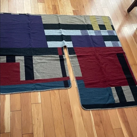 Multicolor Ruana Wrap - Picture 4 of 4